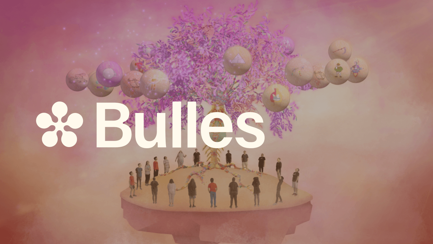 Logo de Bulles sur une scène 3D de personnes rassemblées autour d'un arbre violet avec des bulles illustrées flottantes sur un ciel rose onirique